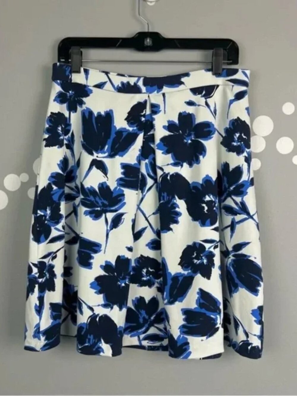 Adrienne Vittadini Blue White Floral A-Line Skirt Size M Stretch
